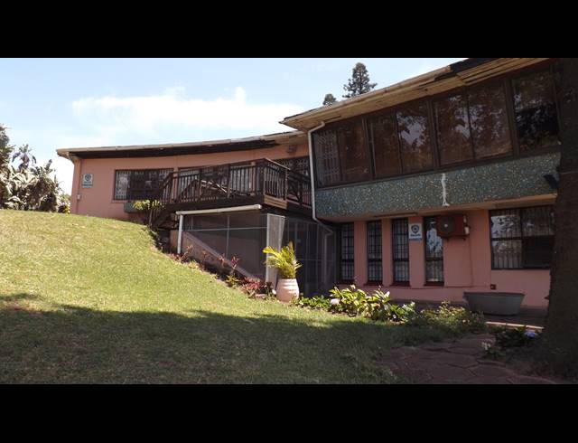 6 BEDROOM HOUSE FOR SALE IN MEREWENT